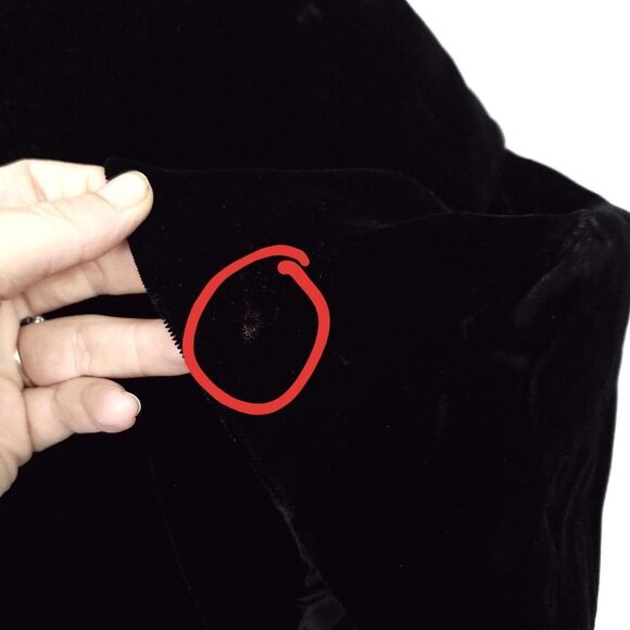 Vintage 1960's Black Velvet Opera Coat With Oversize Shawl Collar Size Large - Picture 6 of 7